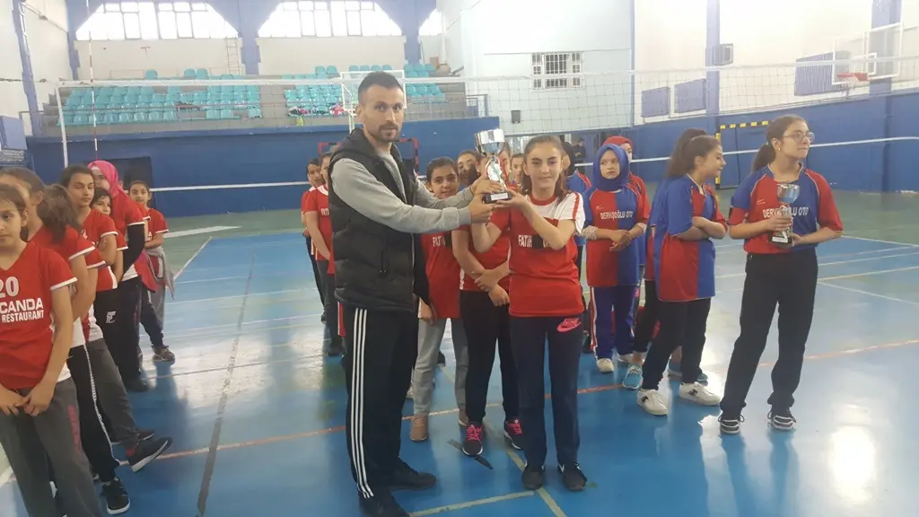 Haber: Okul Sporları Voleybol Müsabakaları Sona Erdi - Galeri-6