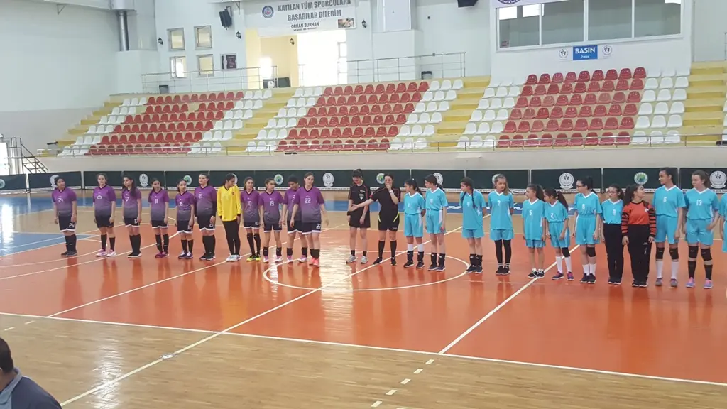 Haber: Hentbol Grup Müsabakaları Başladı - Öne Çıkan