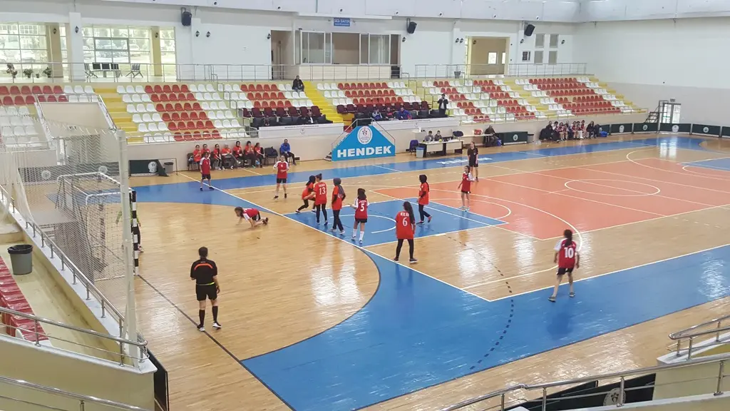 Haber: OKUL SPORLARI YILDIZ KIZLAR HENTBOL GRUP MÜSABAKALARI SONA ERDİ - Galeri-2