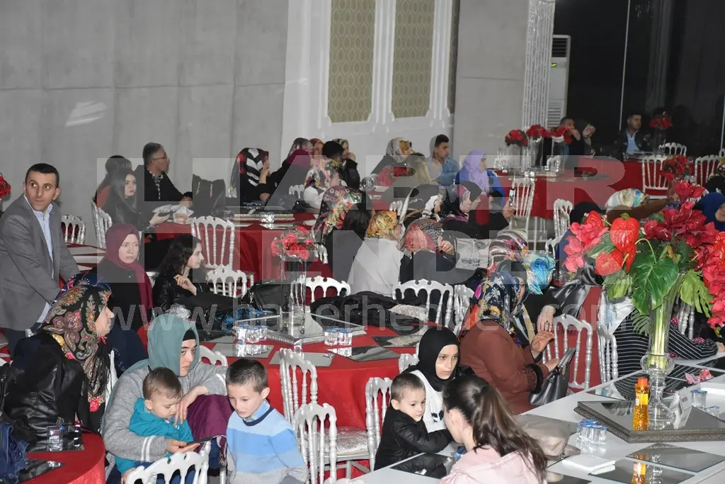 Haber: Akrabalar Gecede Buluştu - Galeri-2
