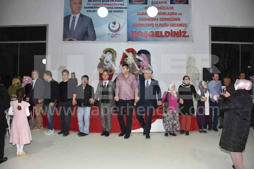Haber: Akrabalar Gecede Buluştu - Galeri-3