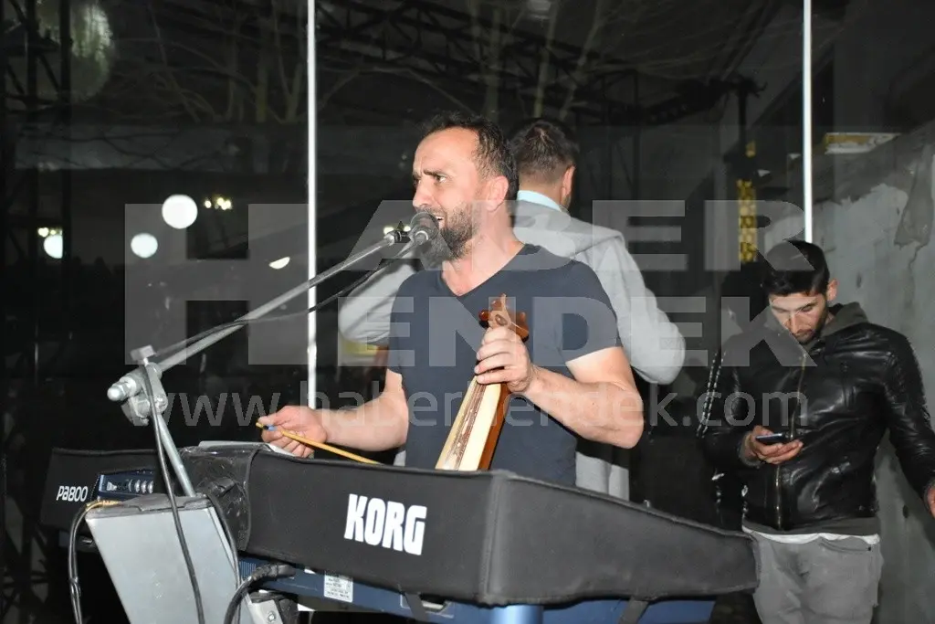 Haber: Akrabalar Gecede Buluştu - Galeri-4