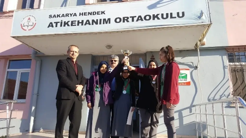 Haber: ATİKEHANIM ORTAOKULU’NDAN SATRANÇTA BÜYÜK BAŞARI - Galeri-2