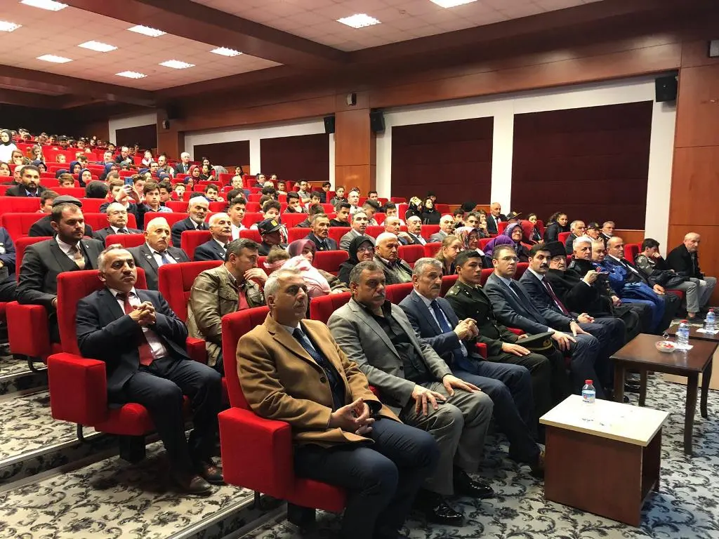 Haber: Hendek’te Çanakkale Zaferi ve Şehitler Anıldı - Galeri-5