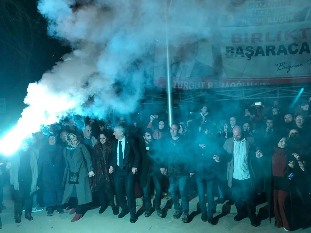Haber: Yeşilyurt Ayağa Kalktı, Başkan Turgut Sesleri Yükseldi - Galeri-6