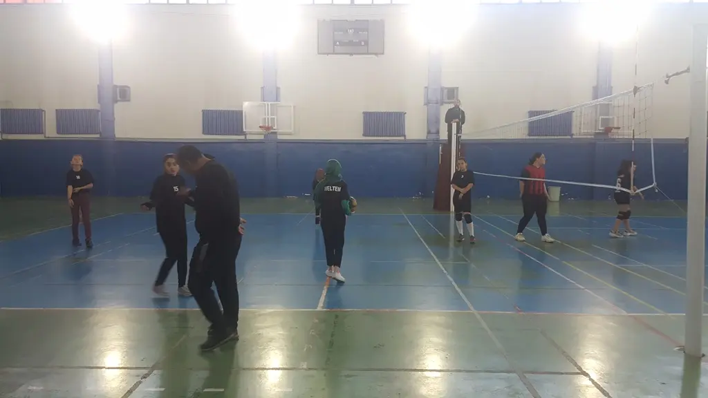 Haber: Okul Sporları Yıldız Kızlar Voleybol Müsabakaları başladı. - Galeri-3