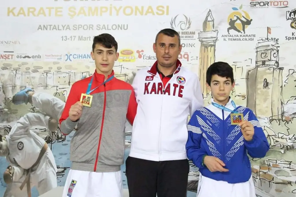 Haber: Hendek Belediyesi Karatecileri Antalya’da tarih yazdı - Galeri-8