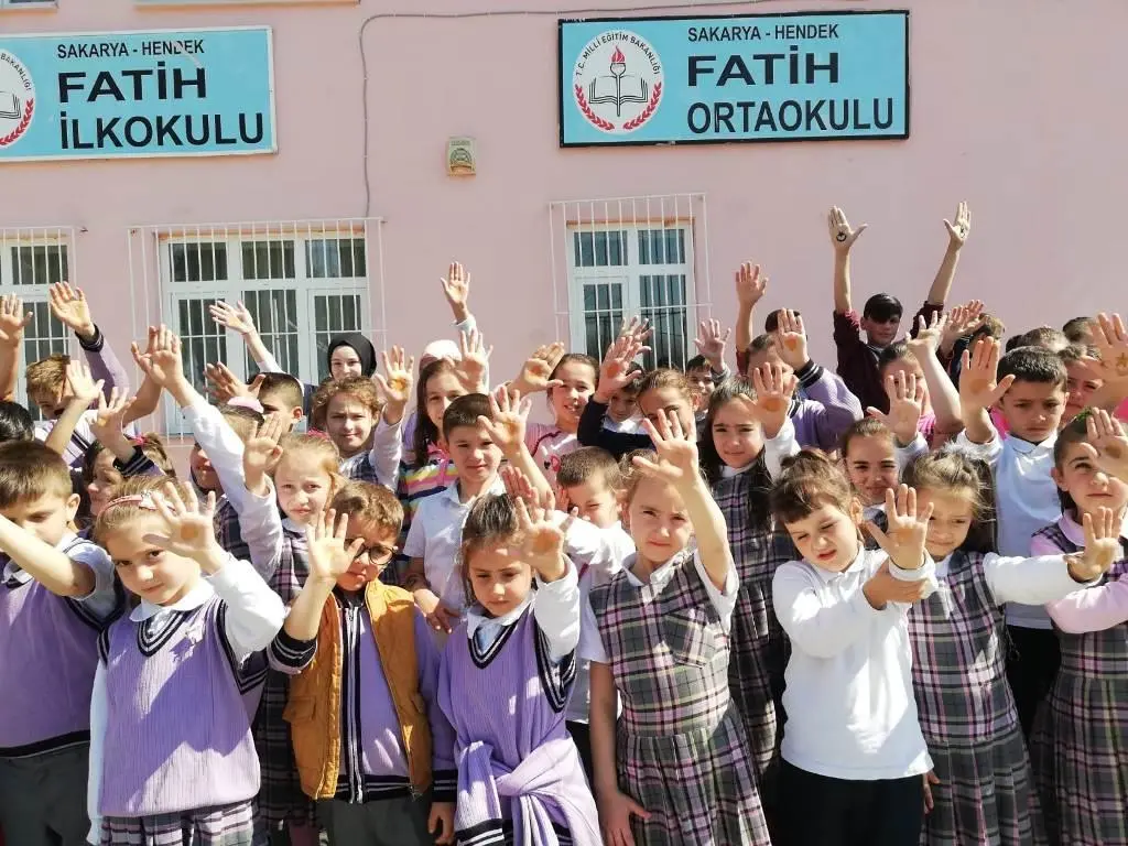 Haber: Fatih İlk ve Ortaokulu Kınalı Kuzuları Unutmadı - Galeri-7