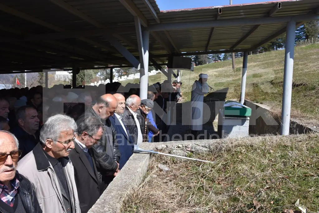 Haber: Korkmaz Gözyaşları İle Son yolculuğuna uğurlandı - Galeri-2