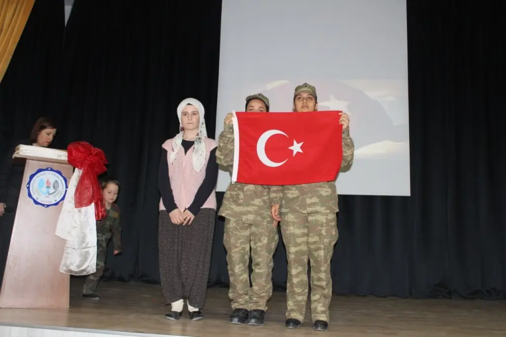 Haber: Yenimahalle Mesleki ve Teknik Anadolu Lisesinden Sevgi Bağı Programı - Galeri-2