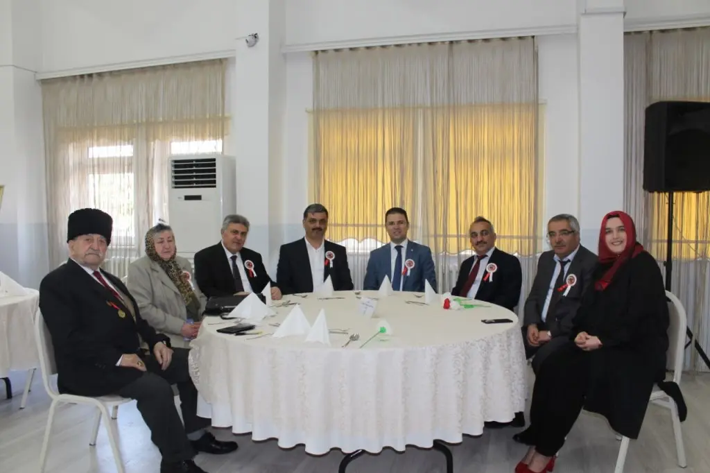 Haber: Yenimahalle Mesleki ve Teknik Anadolu Lisesinden Sevgi Bağı Programı - Galeri-4