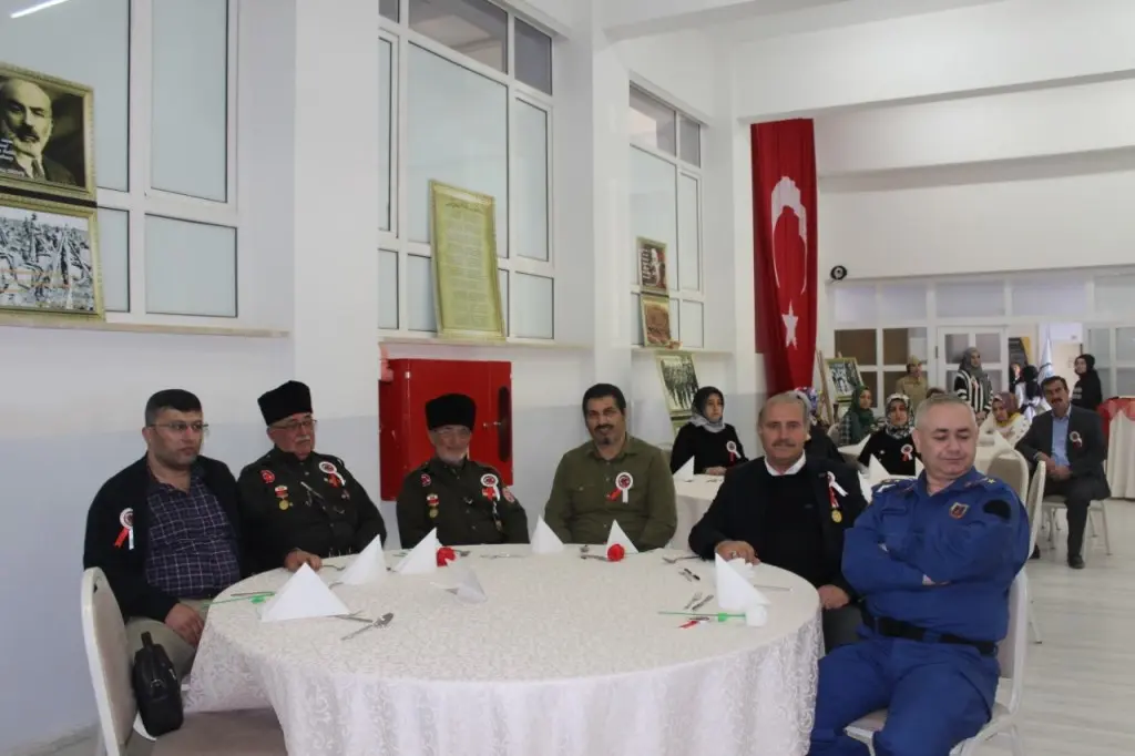 Haber: Yenimahalle Mesleki ve Teknik Anadolu Lisesinden Sevgi Bağı Programı - Galeri-6