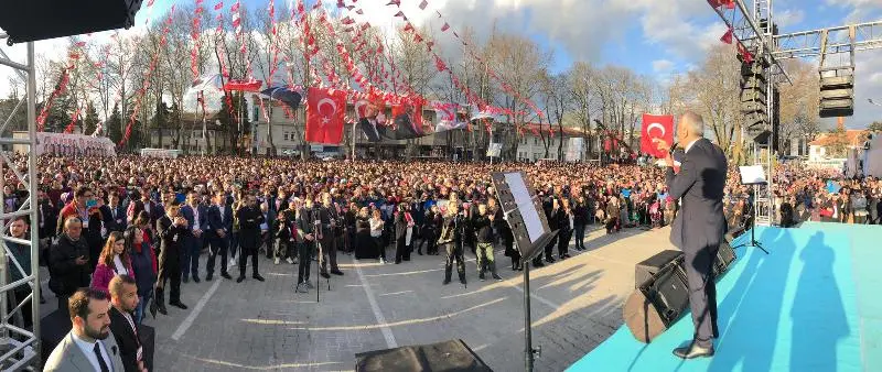 Haber: ON BİNLER BABAOĞLU İÇİN MEYDANI DOLDURDU - Galeri-17