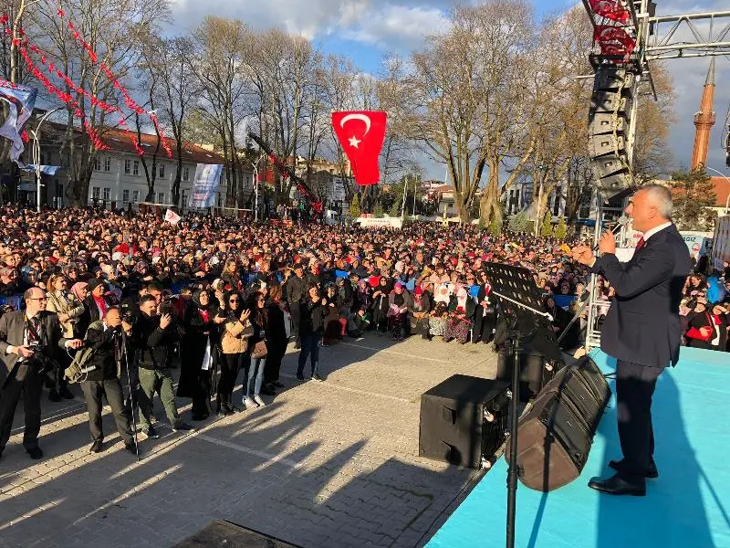 Haber: ON BİNLER BABAOĞLU İÇİN MEYDANI DOLDURDU - Galeri-15