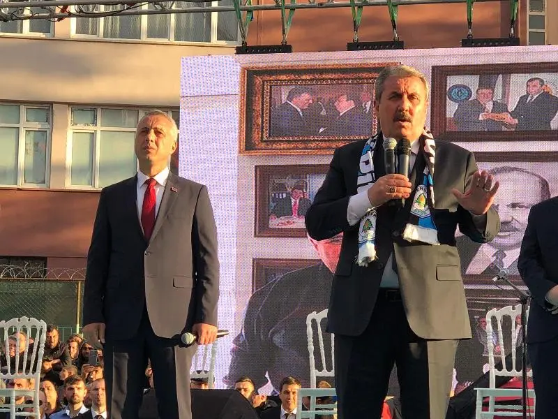 Haber: ON BİNLER BABAOĞLU İÇİN MEYDANI DOLDURDU - Galeri-18