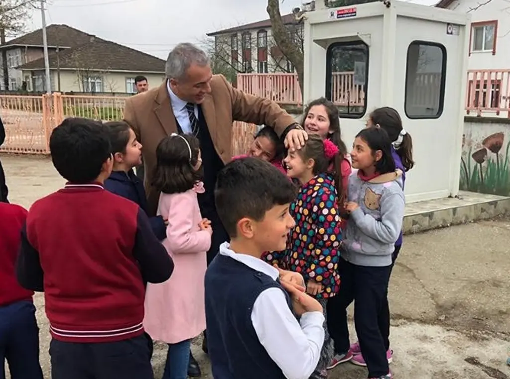 Haber: Babaoğlu'ndan Hendek’li Çocukların Yüzünü Güldürecek Festival - Galeri-3