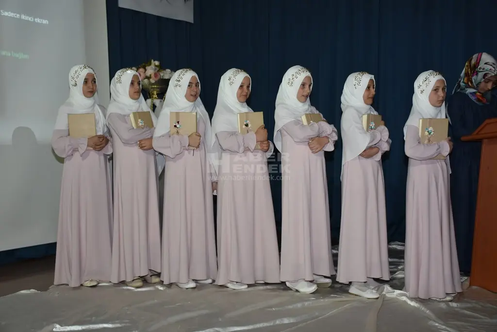 Haber: Küçük Hafızlara Merasim - Galeri-5