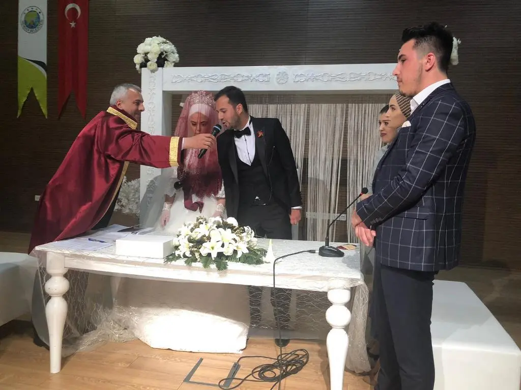 Haber: Babaoğlu ilk nikahını kıydı - Galeri-1