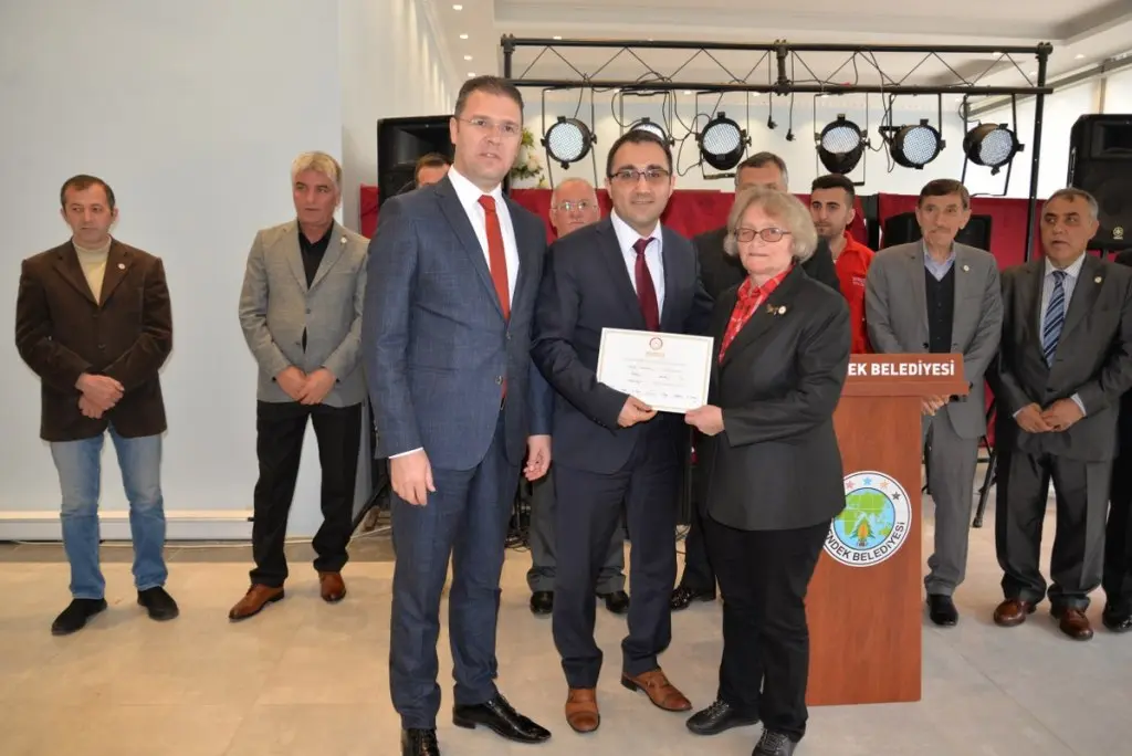 Haber: Hendek'in Yeni Muhtarları Görevde - Galeri-13