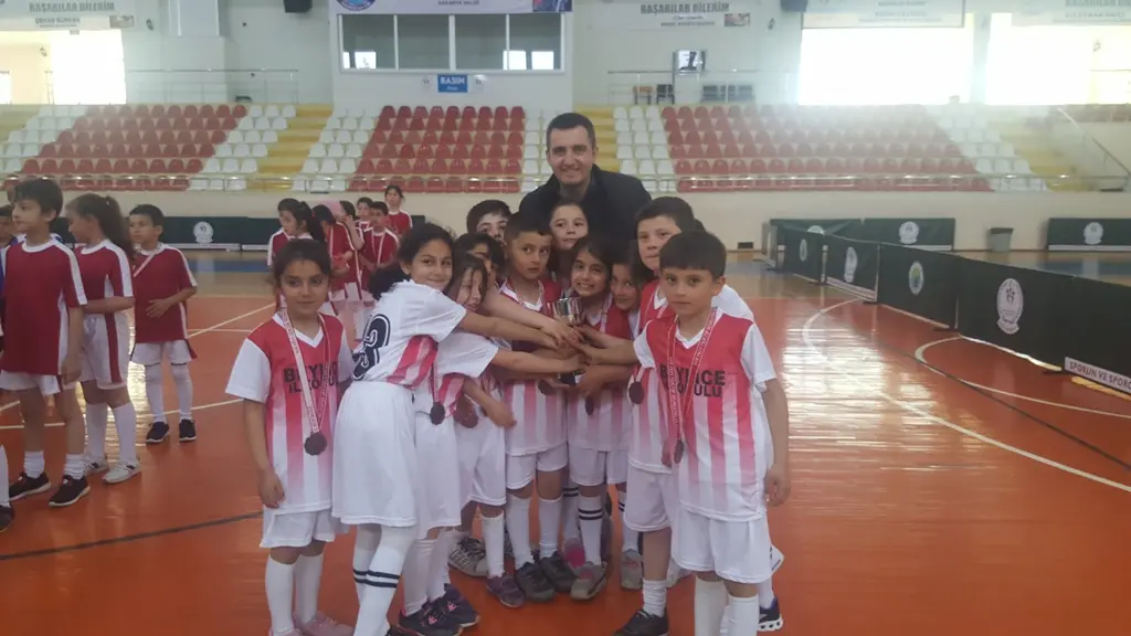 Haber: Hendek’te Çocuk Oyunları Sona Erdi - Galeri-1