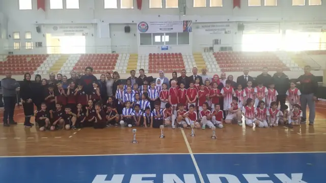 Hendek’te Çocuk Oyunları Sona Erdi