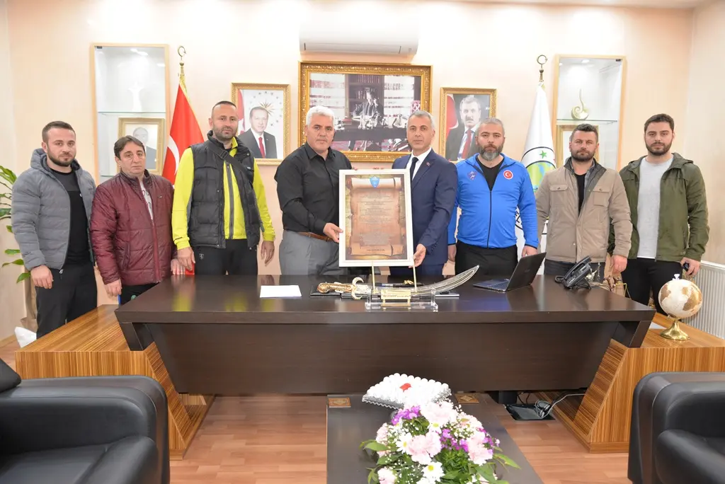Haber: Hendek, Sporda Şanslı Bir İlçe - Öne Çıkan