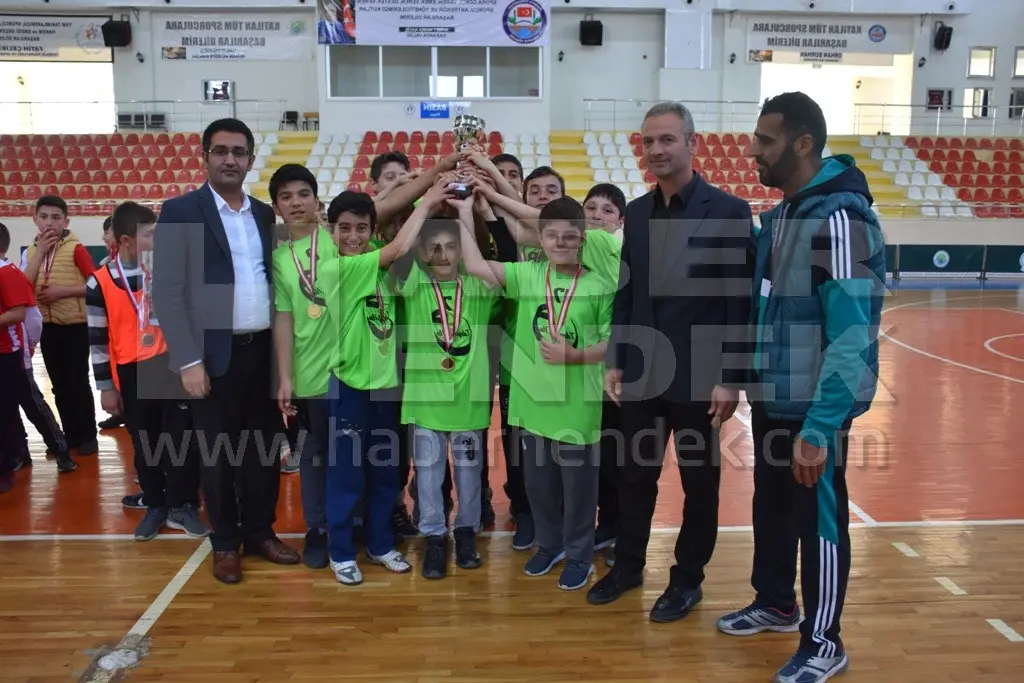 Haber: Kazanan İmam Hatip Oldu - Galeri-3