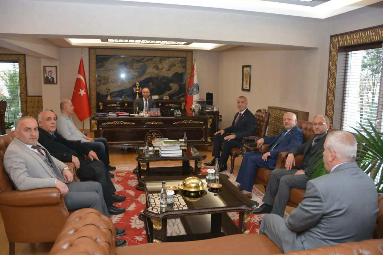 Haber: Babaoğlu’ndan Protokole Ziyaret - Galeri-1