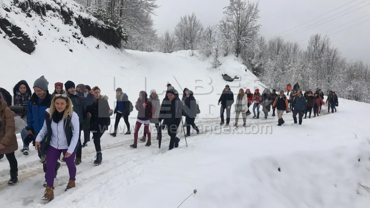 Haber: Doğaseverler Zirveye Çıktı - Öne Çıkan