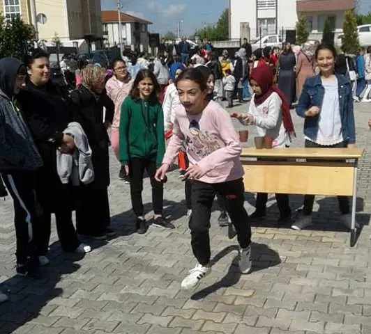 Haber: Ahmet Özsoy İmam Hatip 23 Nisanı Kutladı - Galeri-1