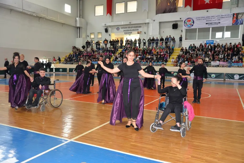 Haber: 23 Nisan Hendek’te Coşkuyla Kutlandı - Galeri-3