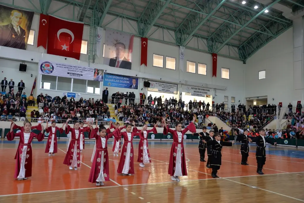 Haber: 23 Nisan Hendek’te Coşkuyla Kutlandı - Galeri-7