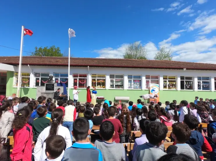 Haber: Yeşilyurt'a Kütüphane Kurdular - Galeri-1