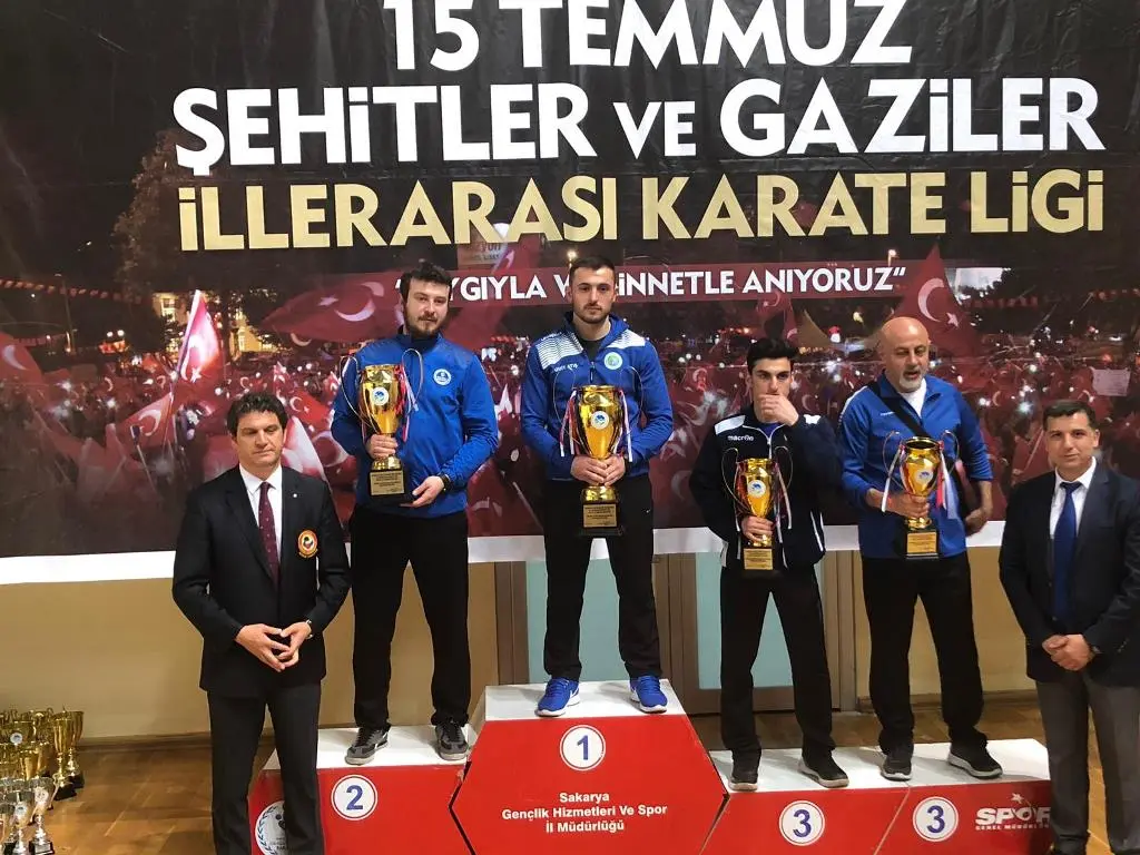 Haber: Hendek Karate Takımı Sezonun Şampiyonu - Galeri-7