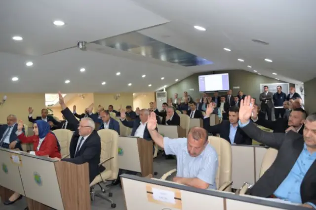 Belediyenin ve Himpaş’ın Borcu Açıklandı