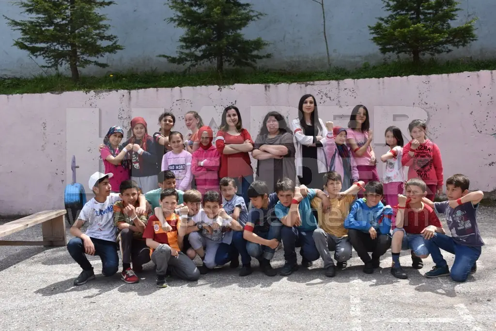 Haber: Zirvenin Öğrencileri Stres Attı - Galeri-1