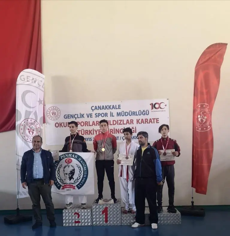 Haber: Karateciler Madalyaya Doymuyor - Galeri-1
