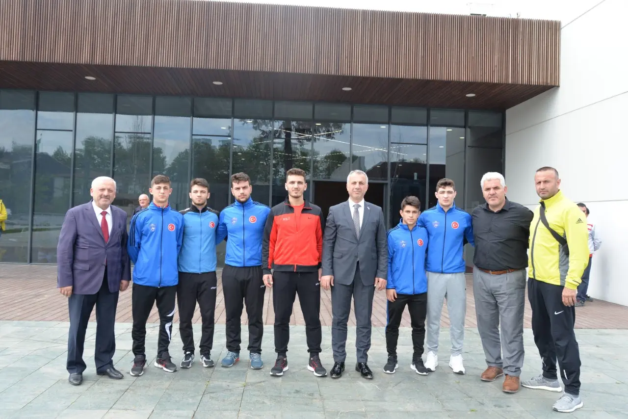Haber: Hendek Sporda Bir Marka - Öne Çıkan