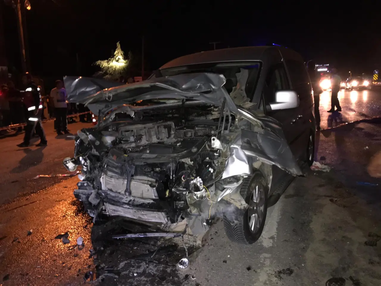 Haber: Aynı Kavşakta Yine Kaza 10  Yaralı - Galeri-1