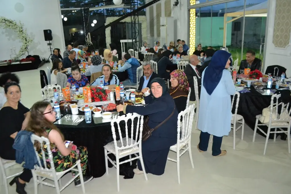 Haber: Çölyaklılar Glutensiz İftarda Buluştular - Galeri-3