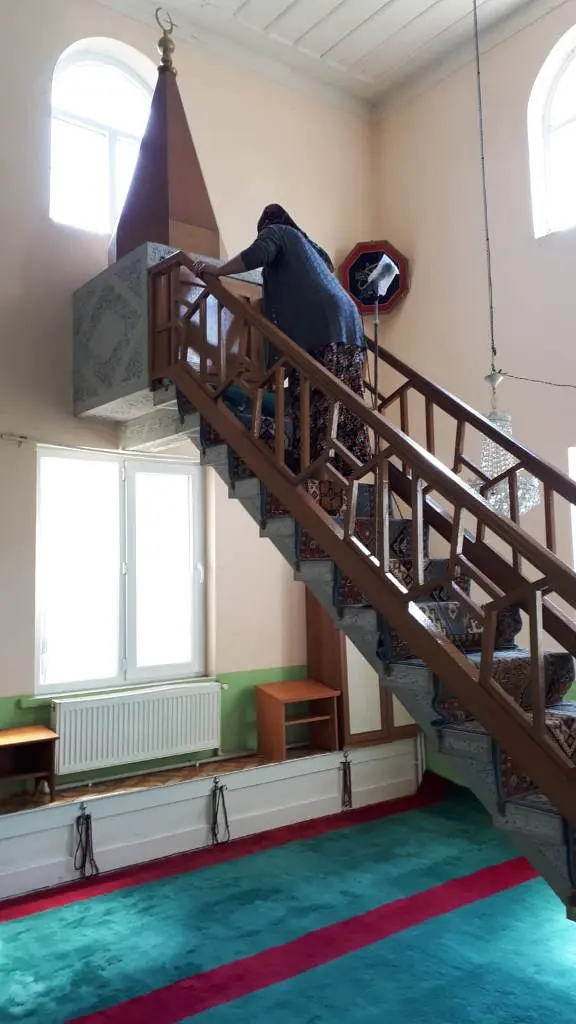 Haber: Bayram Öncesi Hendek'teki Camilerde Temizlik Harekatı - Galeri-1