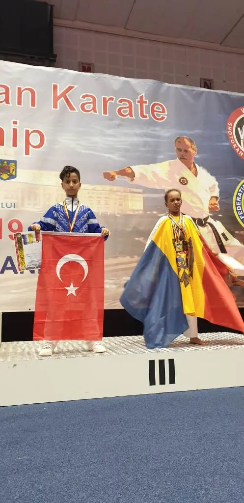 Haber: Hendek'li Karateciler 7 Madalya İle Döndü - Galeri-6
