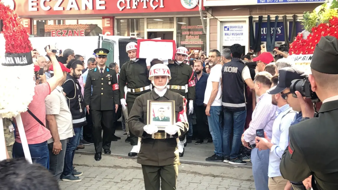 Haber: Şehidimiz Gözyaşları ile Uğurlandı - Galeri-1