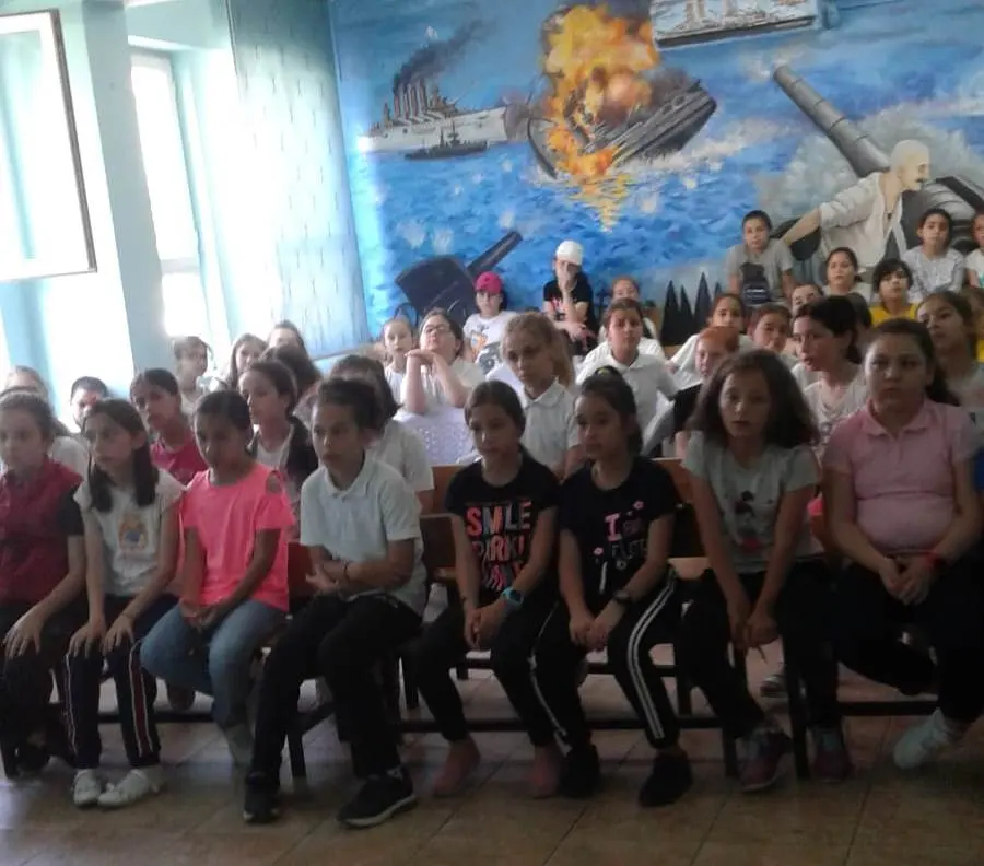 Haber: Öğrenciler Okul Tanıtımına Gittiler - Öne Çıkan