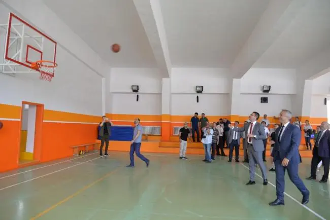 Haber: Açılışta Basket Oynadılar - Öne Çıkan
