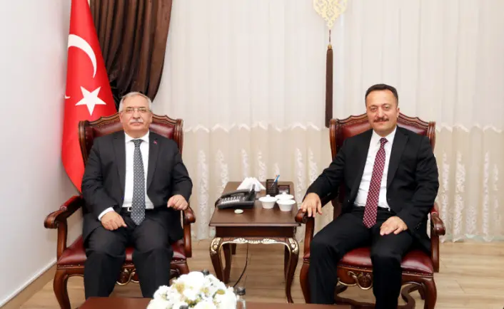 Haber: Bilecik Valisi Hendek'te Görev Yapmış - Öne Çıkan
