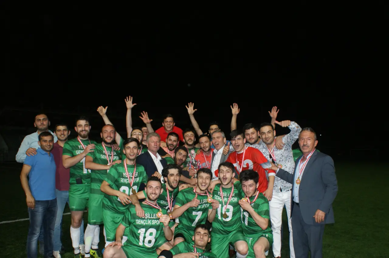 Haber: Şampiyon Hendek Yeşiller Gençlikspor - Öne Çıkan