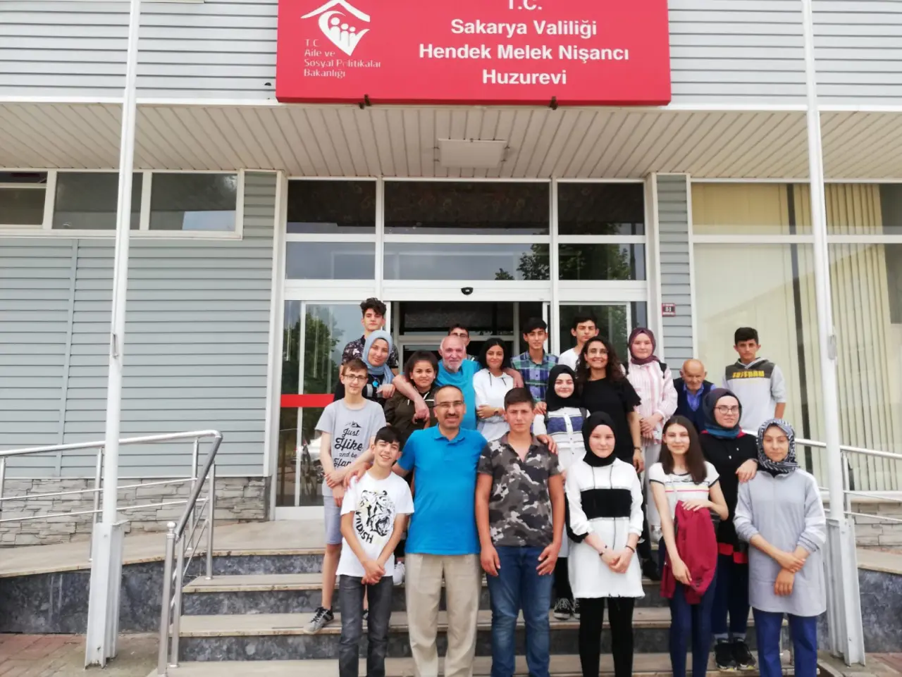 Haber: Harçlıklarıyla yaşlıları sevindirdiler - Galeri-1