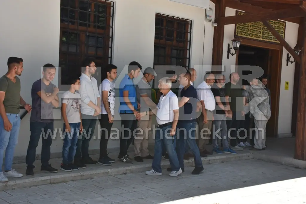 Haber: İnşaattan Düşen Usta Dualarla uğurlandı - Galeri-1