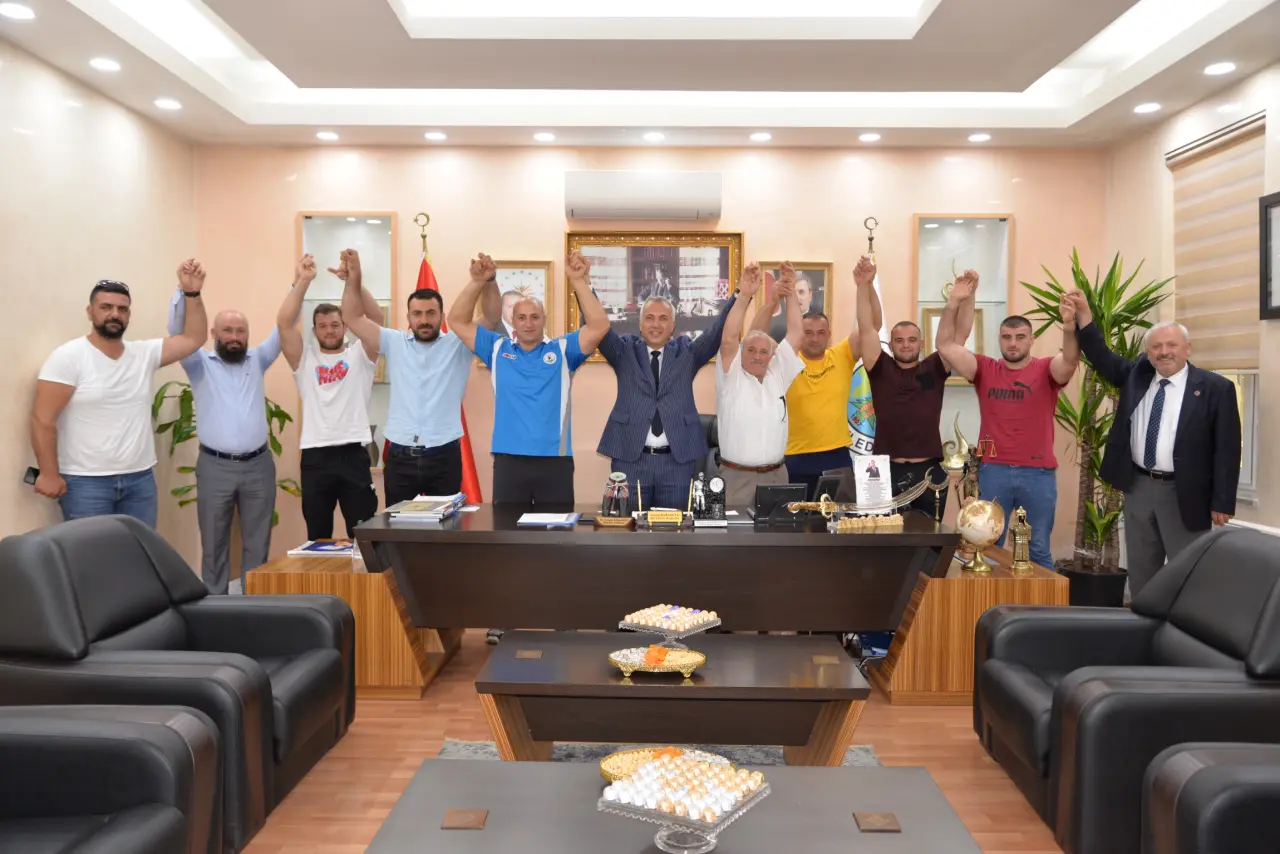 Haber: Hendek, 658. Tarihi Kırkpınar Güreşlerinde - Öne Çıkan